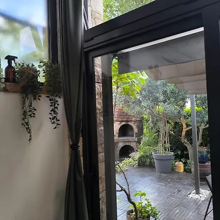 Big Oasis House With Garden,near Colosseum * Pula