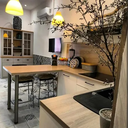 Апартаменты Big Oasis House With Garden,near Colosseum